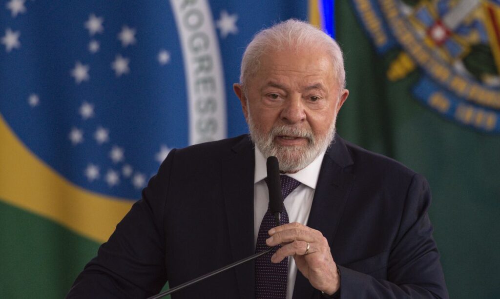 Lula concede indulto natalino a presos com HIV, câncer e gestantes