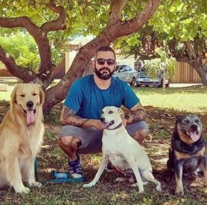 Caio Martins, Comportamentalista canino e adestrador