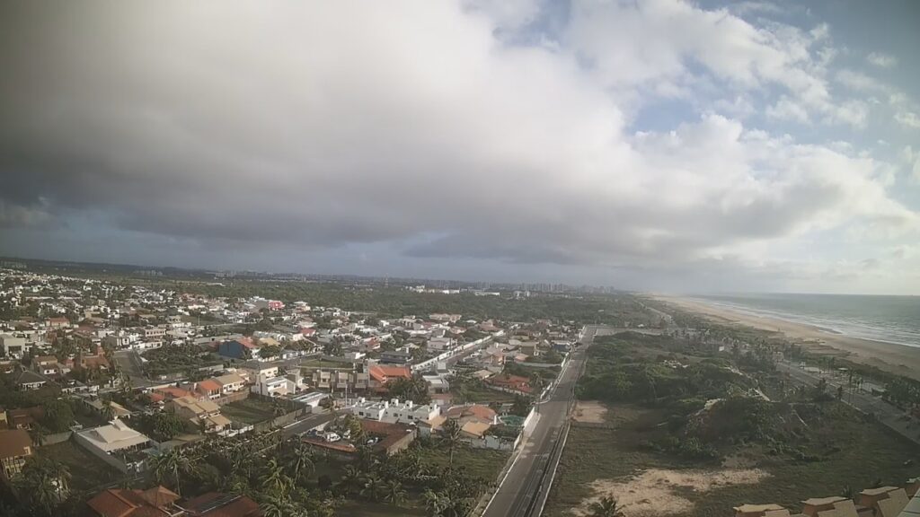 Previsão do tempo: céu parcialmente nublado e com chuvas em Aracaju nesta terça, 14