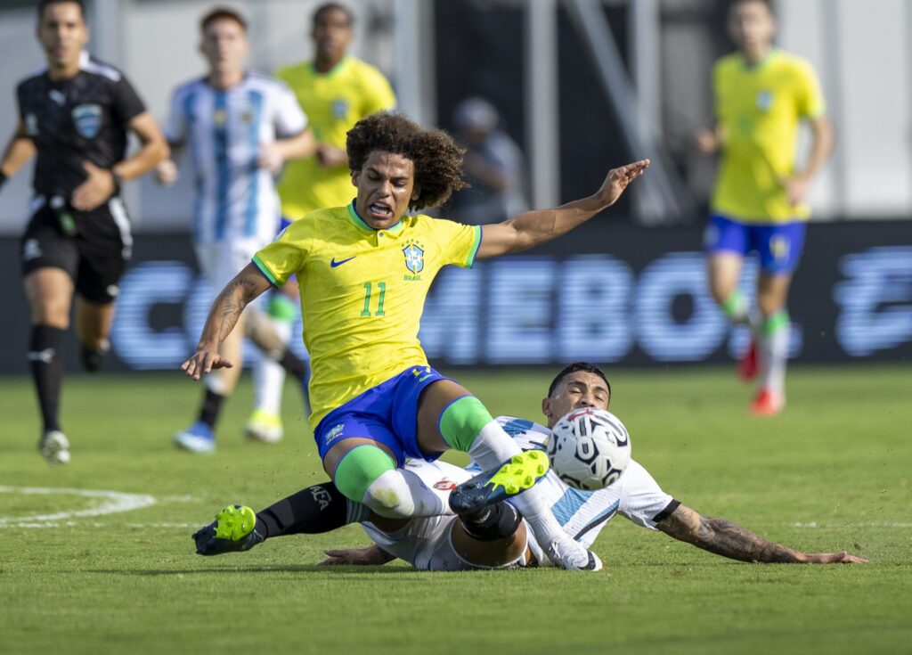 Seleção brasileira perde para Argentina e fica fora dos Jogos de Paris