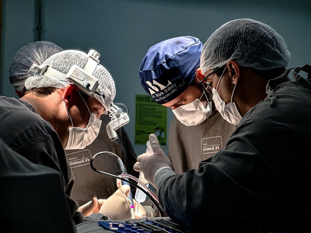 Cirurgião bucomaxilofacial: entenda o que faz o especialista e sua importância para a saúde orofacial