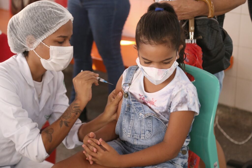 Vacinação nas escolas de Aracaju inicia nesta segunda-feira, 26
