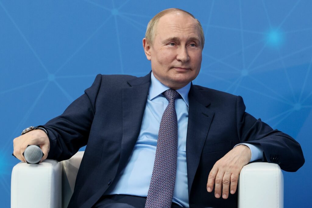 Vladimir Putin é reeleito na Rússia até 2030