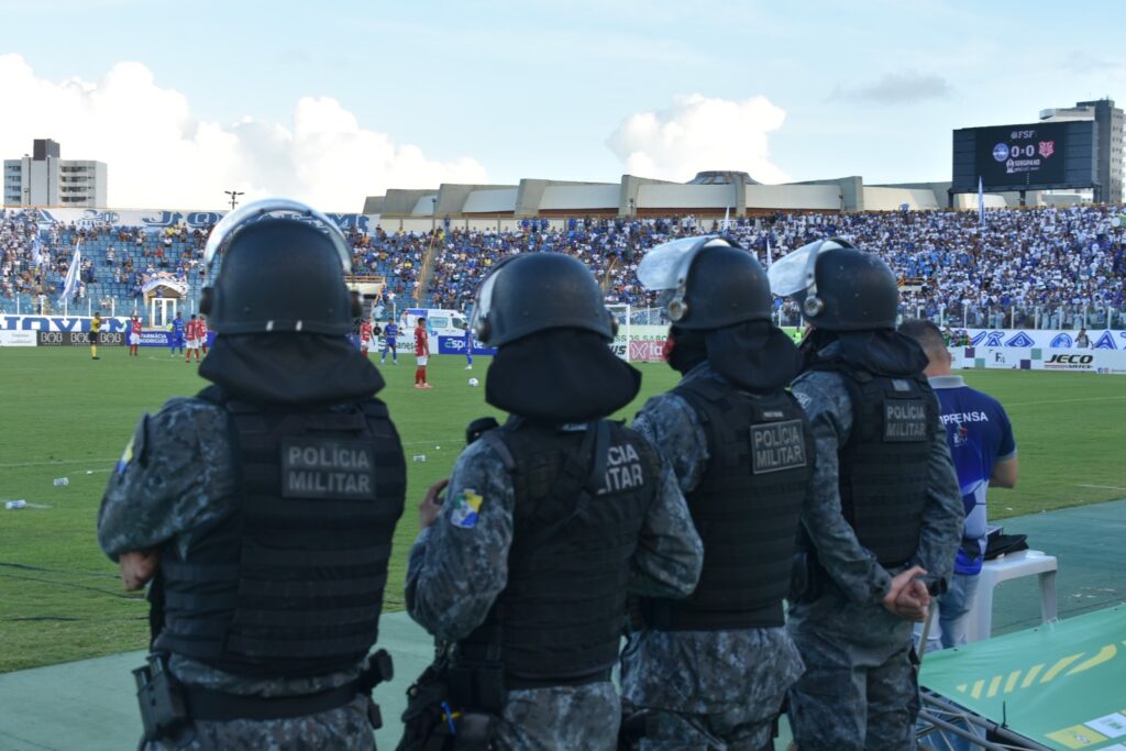 Torcidas organizadas serão proibidas de entrar em estádios de Sergipe; confira normas anunciadas pelo governo