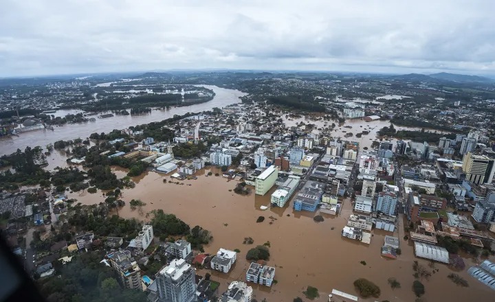 Governo Federal suspende parcelas e perdoa juros da dívida do RS por 36 meses