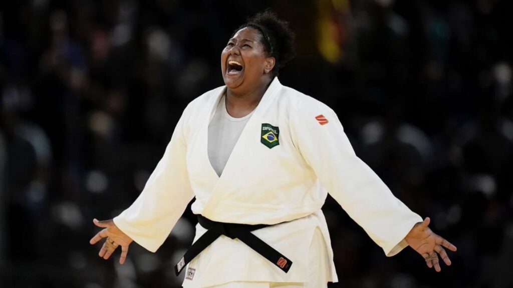 Beatriz Souza vence no judô e conquista o primeiro ouro brasileiro em Paris