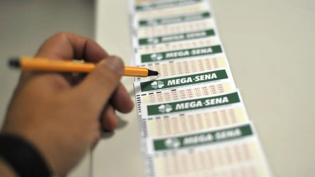 Mega-Sena sorteia neste sábado prêmio acumulado em R$ 55 milhões