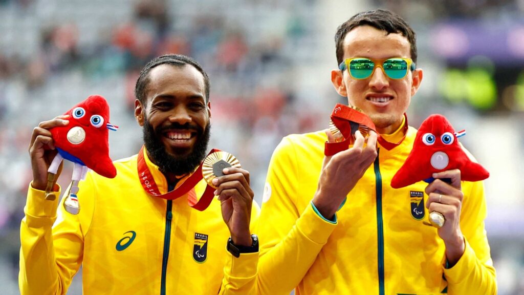 Yeltsin Jacques bate recorde mundial e é bicampeão dos 1.500m nas Paralimpíadas