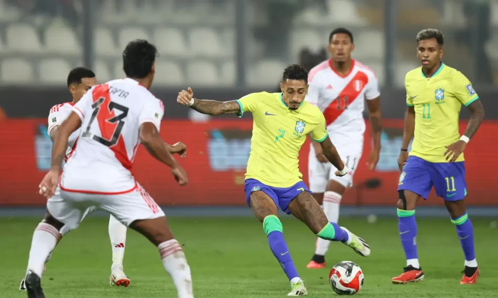 Eliminatórias: Brasil enfrenta Peru nesta terça-feira, 15