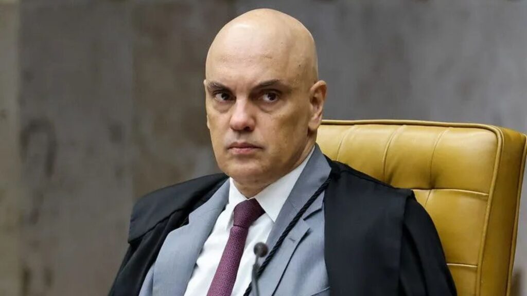 Moraes retira sigilo de inquérito de tentativa de golpe