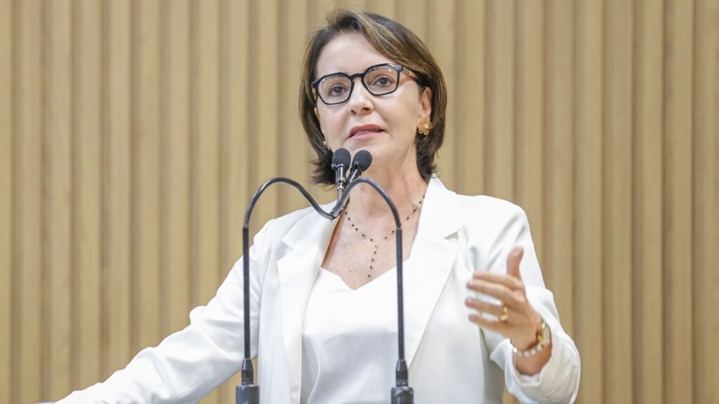 Emília Corrêa pede agenda aos deputados sergipanos e deve vir a Brasília