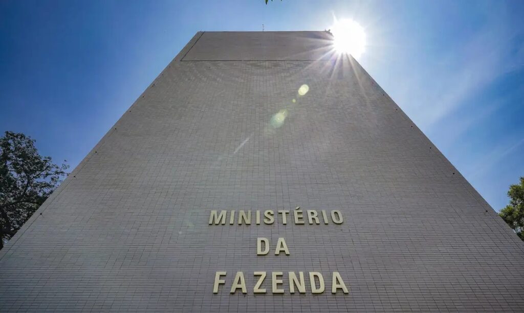 Pacote de corte de gastos será apresentado a ministérios nesta terça, 5