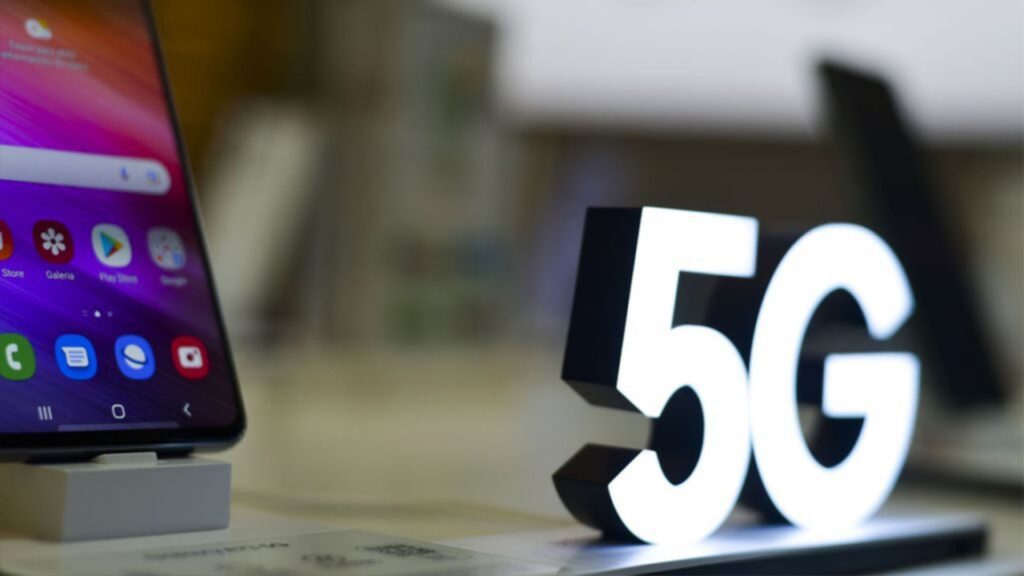 Anatel divulga lista completa de celulares compatíveis com o 5G; confira