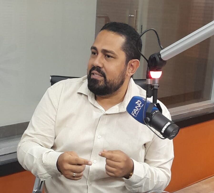 Hugo nega ausência de licença ambiental na coleta de lixo e diz que liberação “restrita” a Adema inviabilizaria “concorrência”