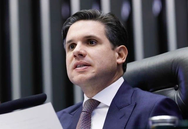 Presidente da Câmara envia proposta para fim da escala 6x1 à ...