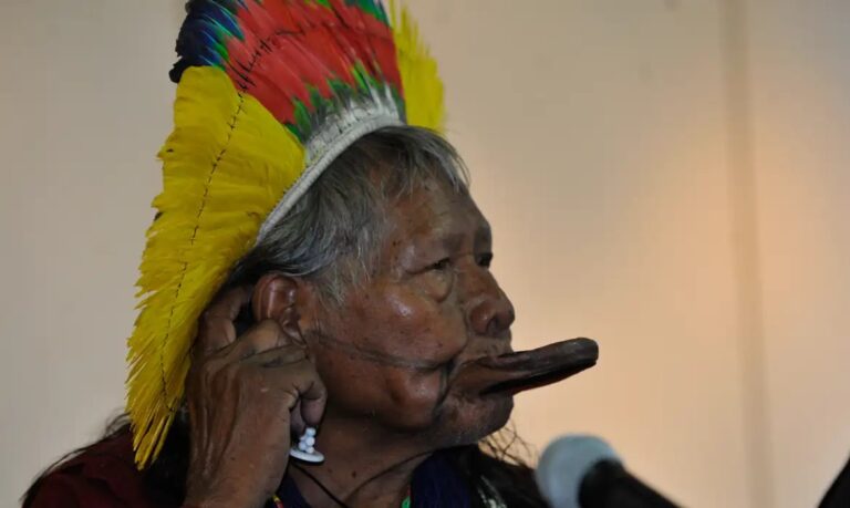 Cacique raoni