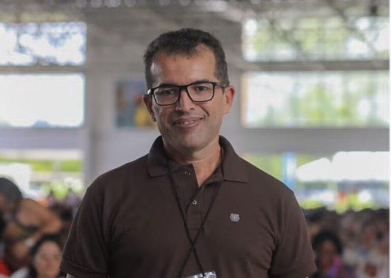 Roberto Silva - presidente do Sintese