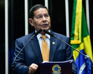hamilton mourão
