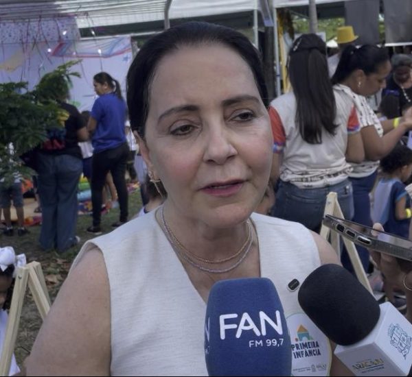 Emília Corrêa